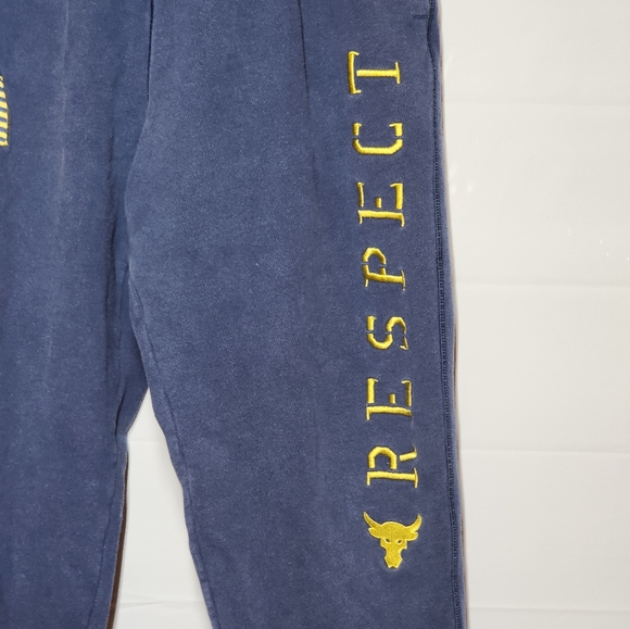 Under Armour Blood Sweat Respect Sweatpants Size Small ColdGear Navy Gold - Picture 2 of 8